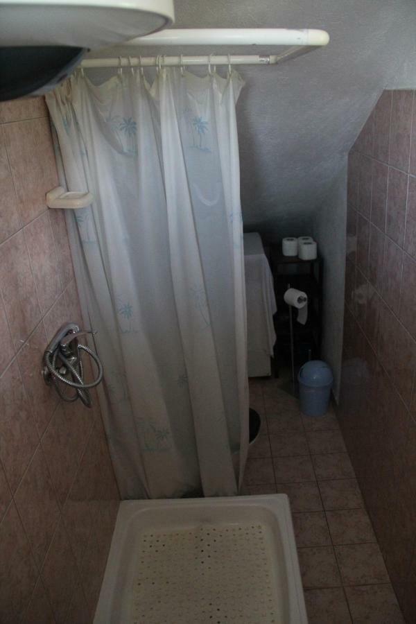 App Dujmovic Apartman Supetar Kültér fotó